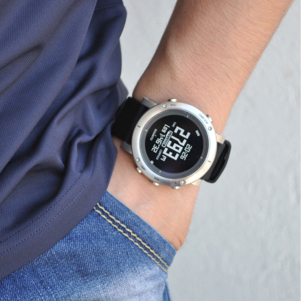 Suunto Core Brushed Steel - Suunto Core — это универсальные часы для ...
